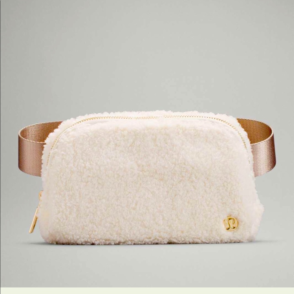 NWT Lululemon Fleece Belt Bag